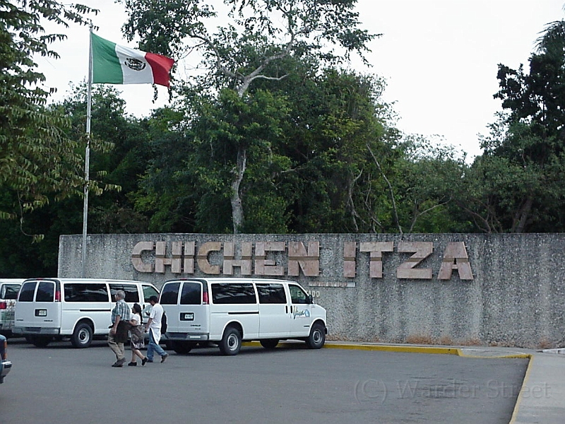 Chichen Itza 1.jpg